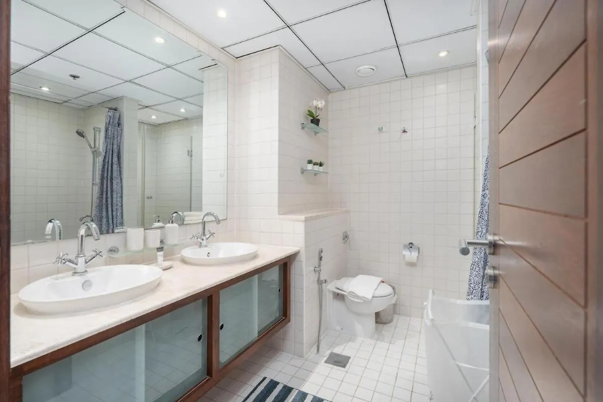 2 Bedroom Apartment Full Marina View Dubai